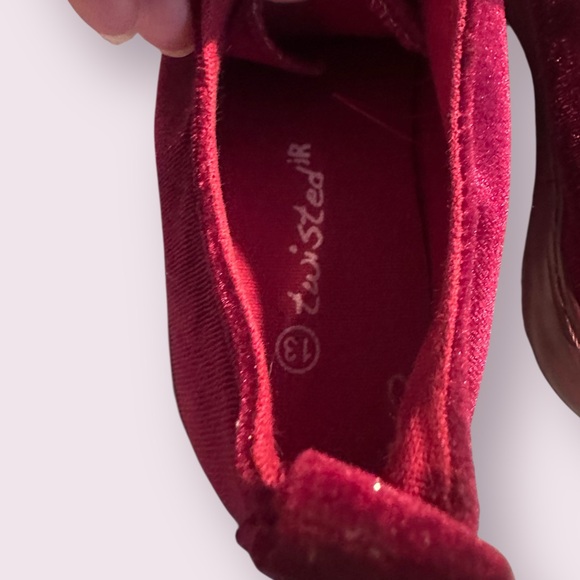 Girls Twisted Maroon Velvet Lace Up Shoes Sneakers Size 13 - Picture 6 of 7